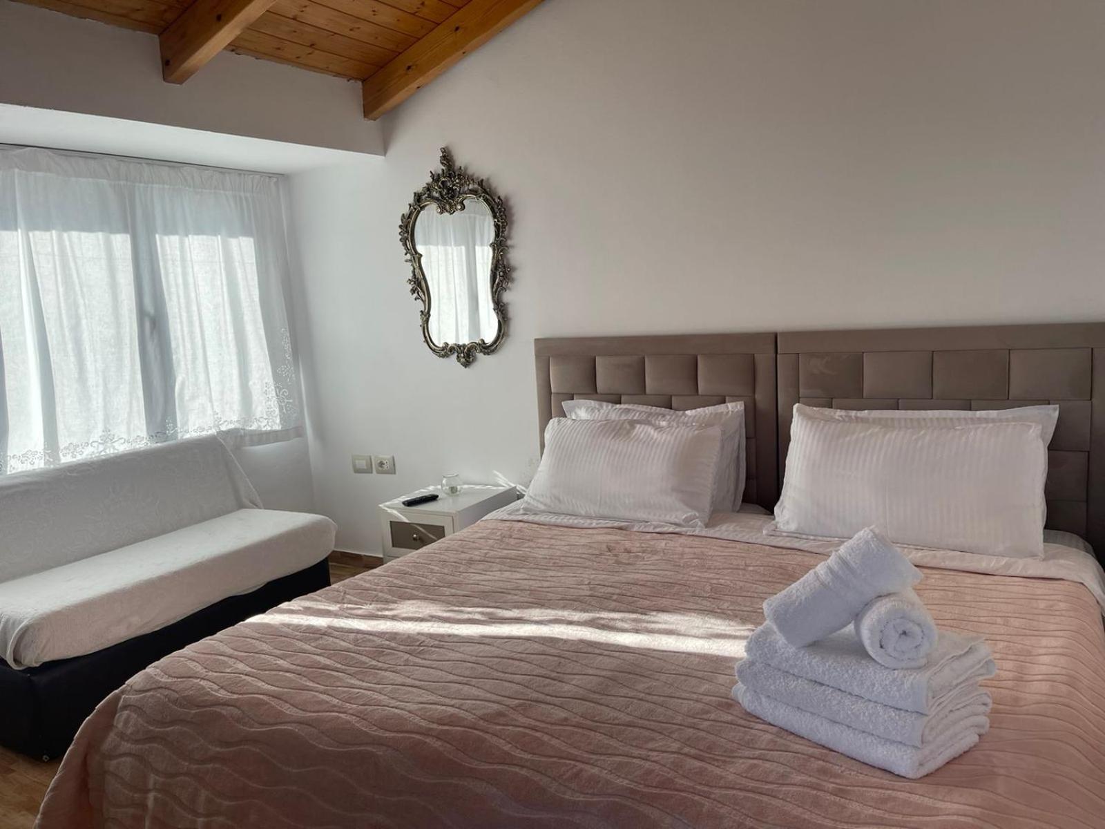 Guest-Room Zoi&Teri Tepelene Екстериор снимка